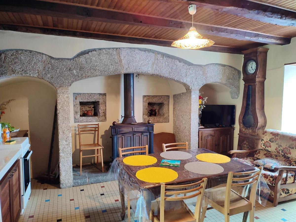 Maison Charmante A Florentin La Capelle Avec Jardin Et Vue Montagne Esterno foto